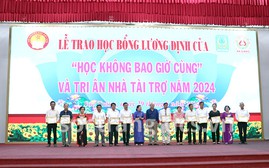 Sóc Trăng lần đầu tiên hưởng ứng chương trình trao học bổng “Học không bao giờ cùng”