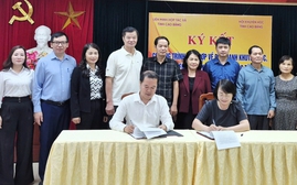 Hội Khuyến học tỉnh Cao Bằng ký kết hợp tác với Liên minh Hợp tác xã tỉnh Cao Bằng