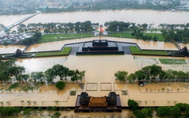 Khôi phục các hoạt động ngay sau khi lũ rút, nhất là lớp học, trường học và các cơ sở y tế