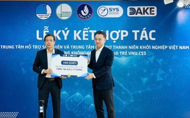 Trao tặng 500 suất học bổng “Khởi nghiệp Kinh tế số” cho sinh viên Đại học Quốc gia Hà Nội 