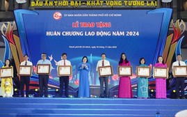 Tôn vinh nhà giáo tiêu biểu Thành phố Hồ Chí Minh và trao tặng Giải thưởng Võ Trường Toản lần thứ 28 
