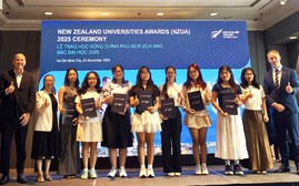 8 học sinh Việt Nam được trao học bổng hệ đại học đầu tiên của chính phủ New Zealand