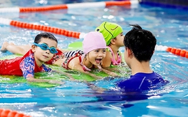 "Chuẩn hóa” tài liệu dạy bơi thống nhất cho học sinh toàn quốc