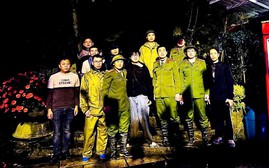 Công an phường Sa Pa tìm thấy khách du lịch Nhật Bản bị lạc trong đêm trên núi Hàm Rồng