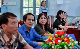 Đưa nội dung học tập Tư tưởng Hồ Chí Minh vào sinh hoạt hội đồng sư phạm 