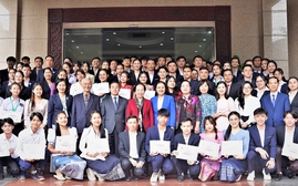 Thí điểm giảng dạy tiếng Lào trong các trường học tại Việt Nam