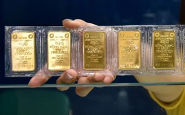 Giá vàng ngày 30/12 giảm rất mạnh gần 4 triệu đồng/lượng