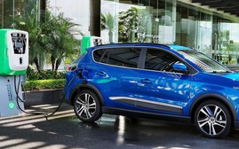 VinFast mở bán bộ đôi xe điện tại Lào
