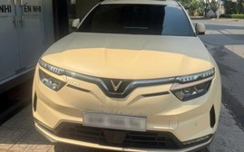 Chủ xe VinFast VF 8: “Mua về ai cũng khen, hàng tháng tiết kiệm 4-5 triệu đồng tiền xăng”
