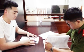 Tạm giữ người đàn ông hành hung nữ nhân viên y tế ở Nghệ An