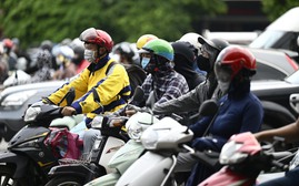 Cấm xe xăng, Hà Nội có chính sách gì hỗ trợ người dân?