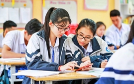 Sau 5 năm lại bàn chuyện cấm điện thoại trong lớp học
