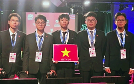 Đội tuyển Việt Nam nằm trong top 10 quốc gia có kết quả cao nhất tại Olympic Vật lí quốc tế 2025