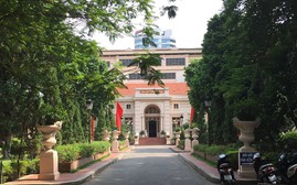 Chiêm ngưỡng 800 tư liệu và 80 bức ảnh về thời khắc lịch sử trọng đại của đất nước