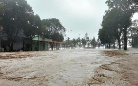 Tin cuối cùng về cơn bão số 5 - mưa lớn còn kéo dài