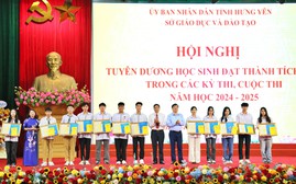 Hưng Yên khen thưởng học sinh xuất sắc, lan tỏa tinh thần hiếu học bước vào năm học mới