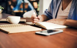 Bỏ xét tuyển học bạ: Bước đi cần thiết để làm trong sạch giáo dục