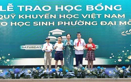 Hơn 130 suất học bổng được trao tặng cho học sinh phường Đại Mỗ