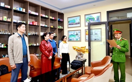 Khởi tố Tổng giám đốc Công ty Medistar Việt Nam sản xuất collagen, vitamin giả