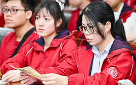 Đại học Bách khoa Hà Nội tặng mỗi sinh viên 100.000 đồng nhân dịp 70 năm thành lập