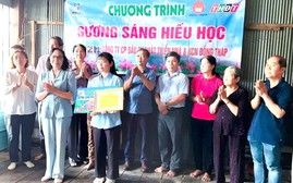 Trao học bổng 32 triệu đồng cho sinh viên vượt khó tại Đồng Tháp