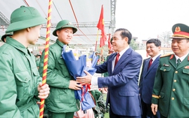 Hơn 3.800 tân binh ở Nghệ An lên đường nhập ngũ