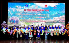 Thêm 5 bác sĩ ở vùng cao, vùng sâu của Lào Cai được trao bằng Chuyên khoa cấp I thuộc Dự án 585