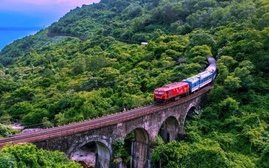 Đường sắt tăng tàu lễ 30/4 - 1/5, ưu đãi vé cho sinh viên