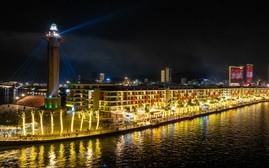 "Thương cảng" VUI-Fest Ha Long hút khách ngay trong tối khai trương