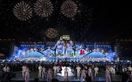 Hàng vạn khán giả "cháy hết mình" cùng Carnaval Hạ Long 2026