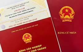 Từ năm 2026, các trường phải kí số văn bằng trước khi cấp bản giấy