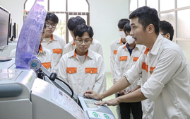 Học song song chương trình giáo dục thường xuyên và trung cấp nghề có được miễn học phí?