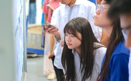 Hơn 129.000 thí sinh tại Hà Nội làm thủ tục dự thi, sẵn sàng bước vào kỳ thi tốt nghiệp trung học phổ thông 2026