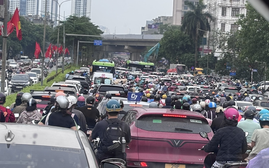 Chỉ hỗ trợ hộ nghèo đổi xe máy xăng sang xe điện?