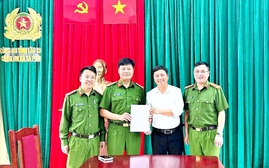 Công an Tả Phìn giúp dân nhận lại gần 500 triệu đồng chuyển nhầm tài khoản