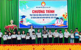 Xã Cư Jút (Lâm Đồng) tập huấn công tác khuyến học, trao 270 suất học bổng cho học sinh vượt khó