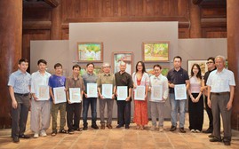 Triển lãm “Quốc Tử Giám trong nghệ thuật” nối dài niềm tự hào truyền thống hiếu học