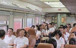 Tàu đưa bác sỹ Bạch Mai đi làm mở ra hướng mới