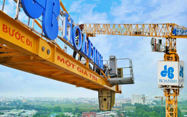 Công ty Cổ phần Tập đoàn Xây dựng Hòa Bình bị xử phạt trong bối cảnh nợ và lỗ kéo dài