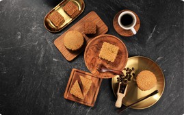 Bánh Trung thu “vàng thau” lẫn lộn: 5 cách mua để bảo vệ mình