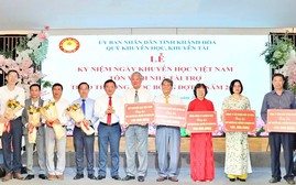 Quỹ Khuyến học, khuyến tài Khánh Hoà trao hơn 2,2 tỷ đồng học bổng