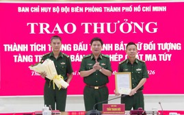 Bộ đội Biên phòng Thành phố Hồ Chí Minh thưởng “nóng” tổ đánh án ma tuý