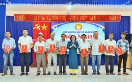 Khuyến học Xuân Phú khơi mạch nguồn tri thức từ mỗi gia đình, dòng họ