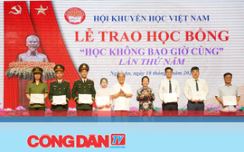 Lễ trao học bổng “Học không bao giờ cùng” lần thứ 5