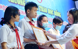 Đồng Nai: Gần 250 học sinh, sinh viên khuyết tật được trao học bổng