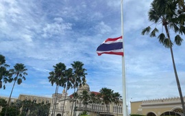 Thái Lan treo cờ rủ toàn quốc sau vụ xả súng kinh hoàng tại nhà trẻ