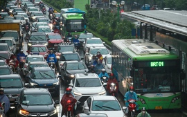 Hà Nội nói gì về tuyến buýt nhanh BRT?