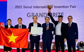 Việt Nam đoạt Cúp Grand Prize tại triển lãm phát minh sáng chế lớn nhất thế giới