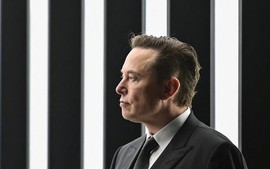 Elon Musk mạnh tay cắt giảm chi phí Twitter