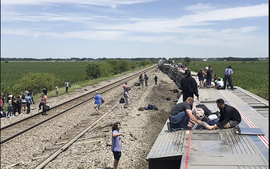 Mỹ: Tàu hỏa Amtrak gây thương vong 2 lần trong vòng 24 giờ  